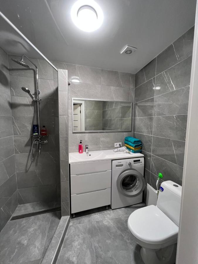 Kulisha 2Bedroom Apartment Near Opera House With Balcony Lviv Ngoại thất bức ảnh